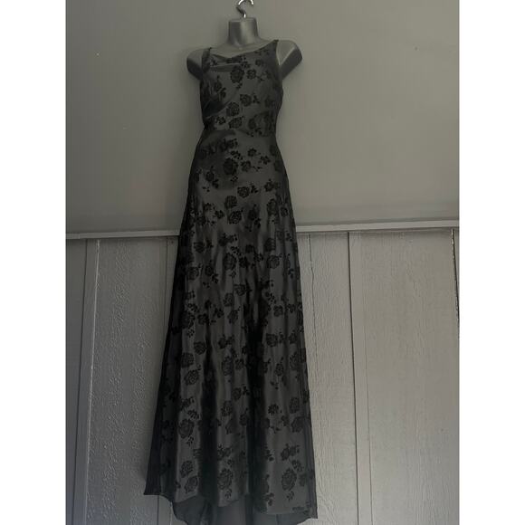 Vintage Goth Black Satin Velvet Rose Long Gown Train Zum Zum Niki Livas Size 10 - Picture 2 of 15